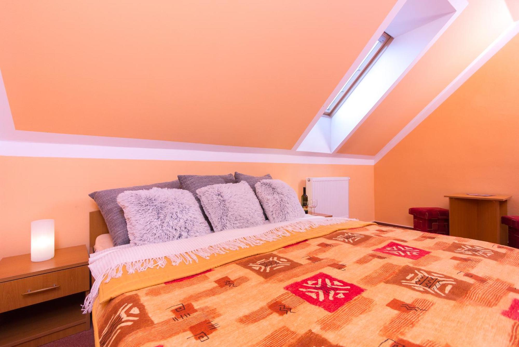 Penzion Larion Kralova Lehota Room photo